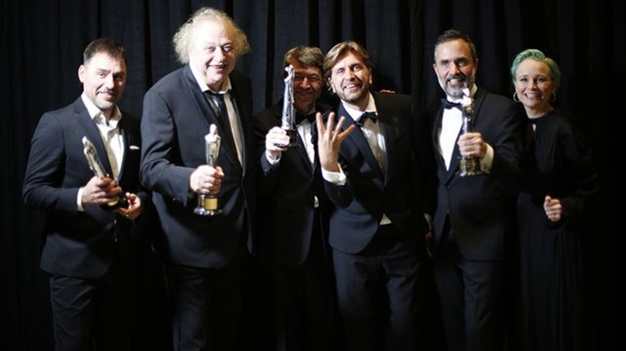 金棕櫚電影《瘋狂富作用》橫掃歐洲電影獎4項大獎。（圖／catchplay提供）