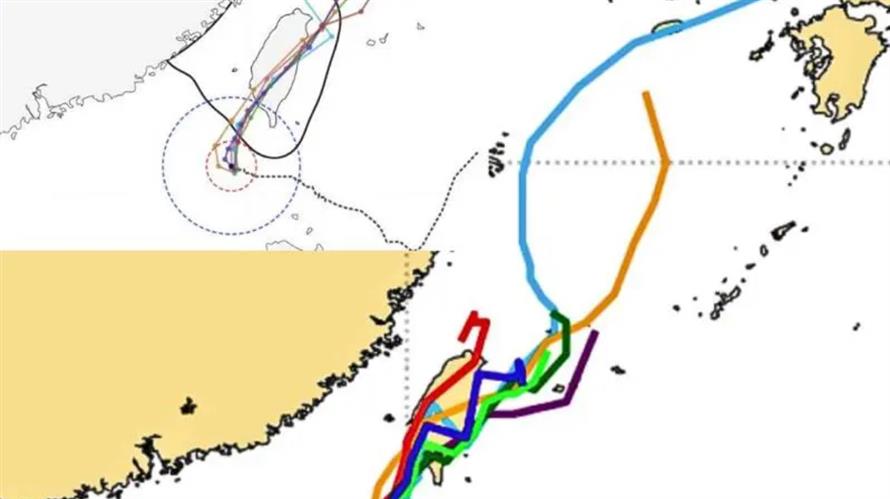 7家AI模式中有4家都模擬出，在台灣東北近海持續龜速移動，甚至在北部近海轉向西的情況。（圖／摘自「觀氣象看天氣」臉書粉專）